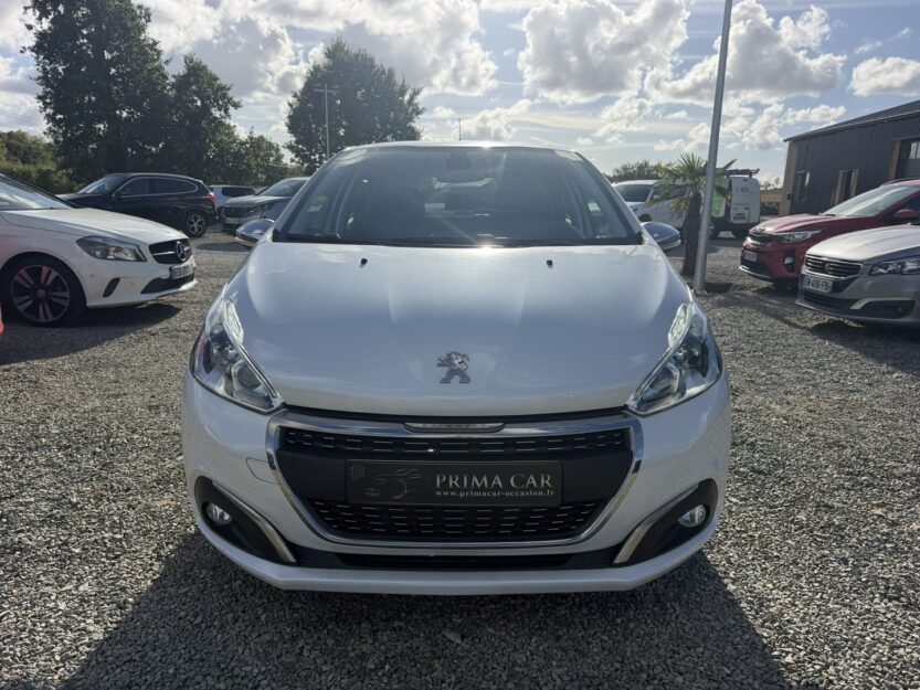 Voiture PEUGEOT 208