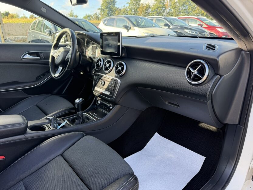 Voiture MERCEDES CLASSE A