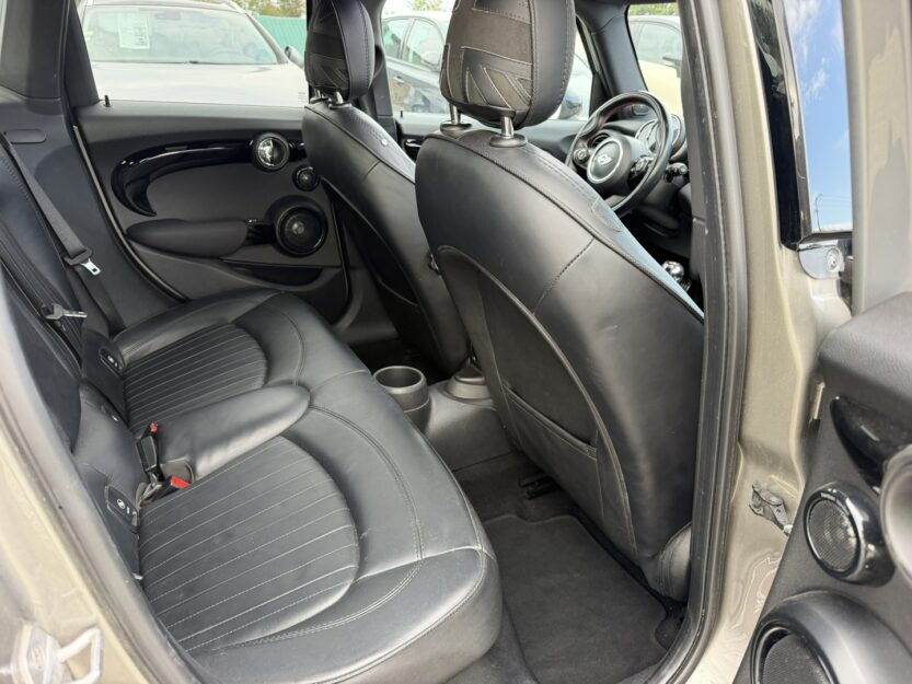 Voiture MINI MINI 5 PORTES