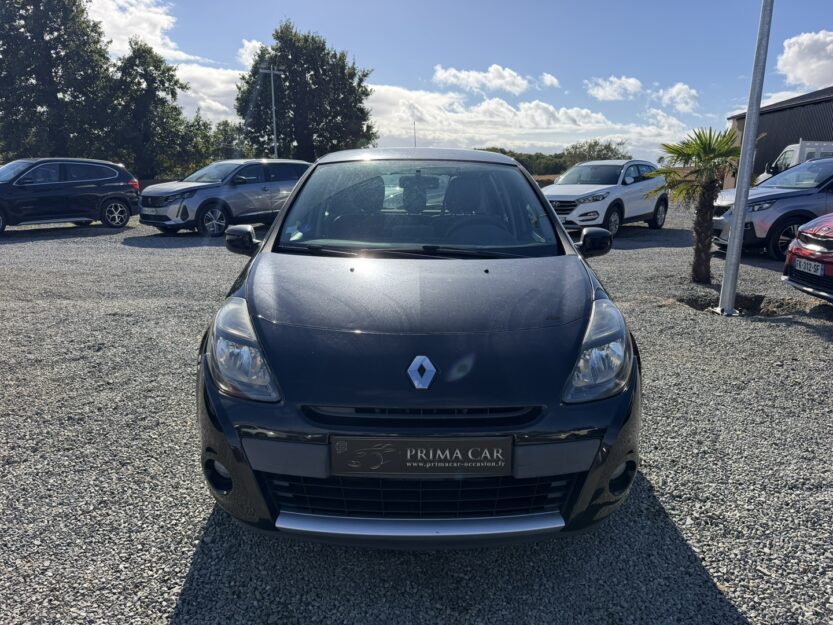 Voiture RENAULT CLIO III