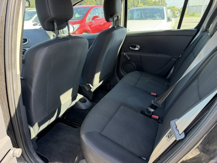 Voiture RENAULT CLIO III
